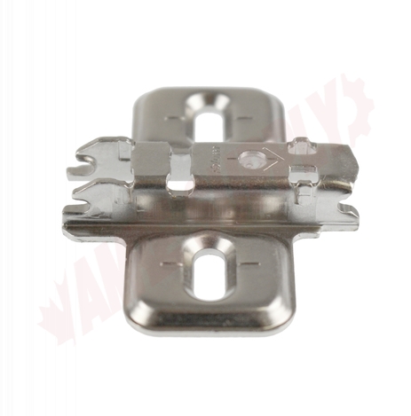 Photo 4 of UC173L610180 : Richelieu Blum, Adjustable Mounting Plate for Clip Hinges
