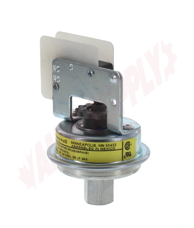 Photo 2 of HK02LB008 : CARRIER PRESSURE SWITCH