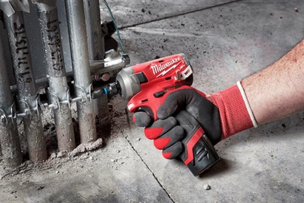 Photo 6 of 2551-20 : Milwaukee M12 FUEL™ SURGE™ 1/4 Hex Hydraulic Driver Bare Tool